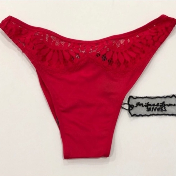 🍒NWT🍒 FOR LOVE & LEMONS XMAS BRA + PANTY SET - Picture 7 of 10